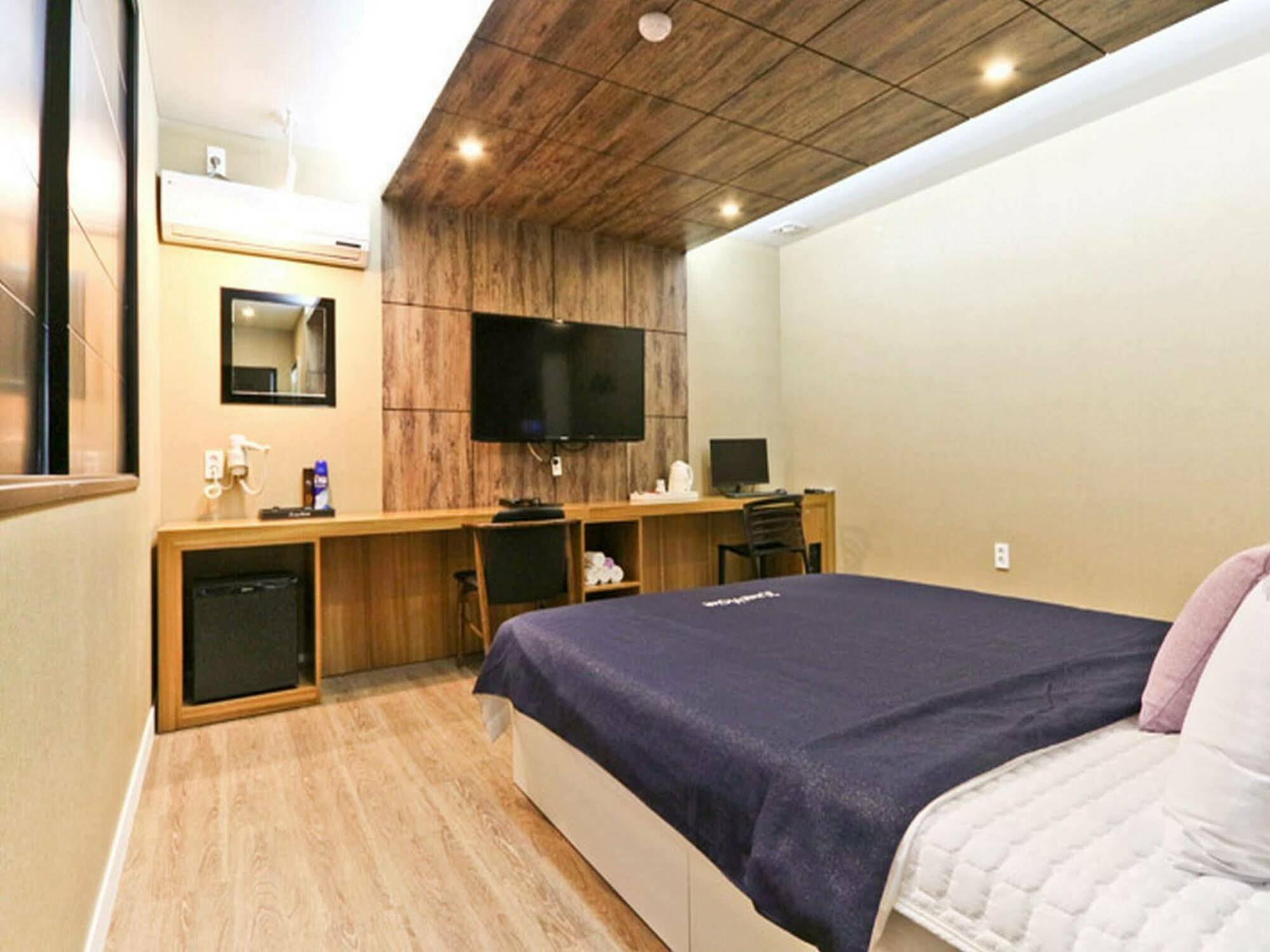 Hotel Home Pusan Zewnętrze zdjęcie