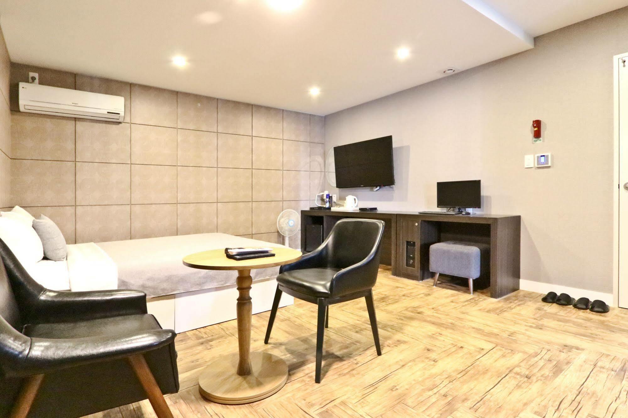 Hotel Home Pusan Zewnętrze zdjęcie