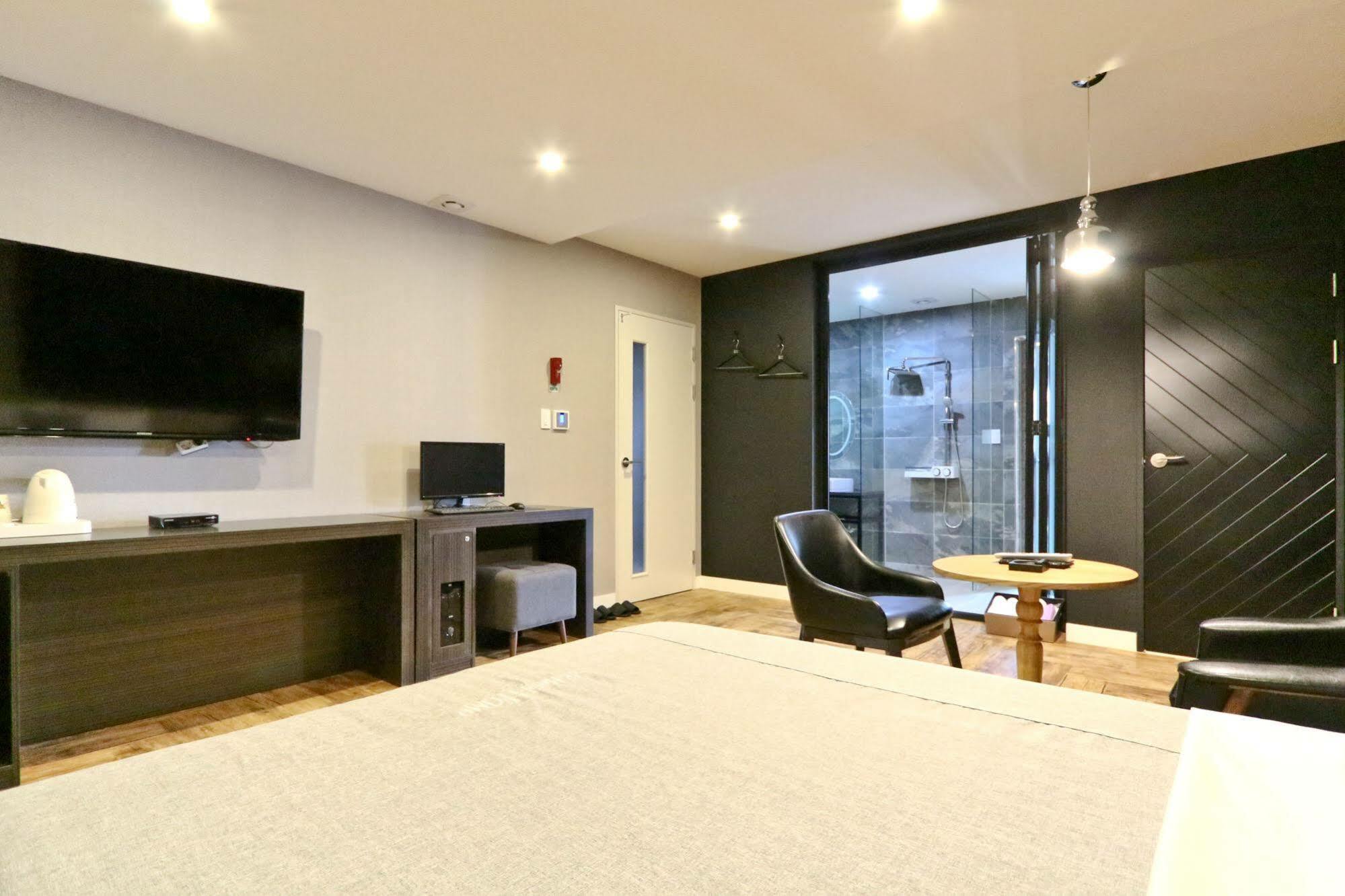 Hotel Home Pusan Zewnętrze zdjęcie